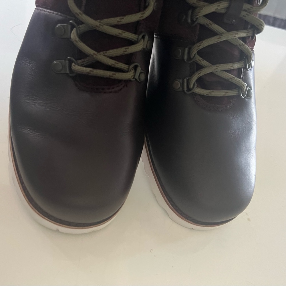 Ugg Halfdan Mens size 10  waterproof - Picture 6 of 13